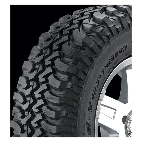 BFGoodrich Mud-Terrain T/A KM Off Road Maximum Traction Light